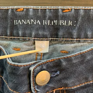 Banana Republic Women's Dark Wash Denim Jeans Size 30‎ Bootcut Classic READ FLAW thumbnail 3