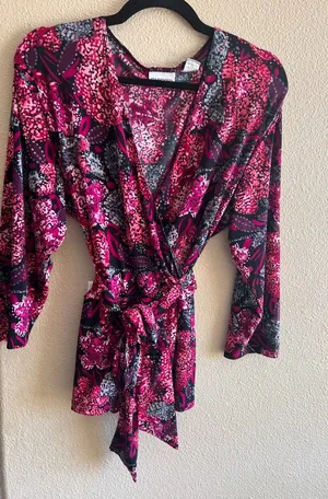 Chicos size 3 Wrap Robe‎ Top Pink Floral Print XL modest thumbnail 1