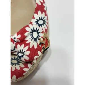 Tory Burch Dory Red Floral Canvas Peep Toe Wedge Espadrilles Size 7.5 Beachy thumbnail 8