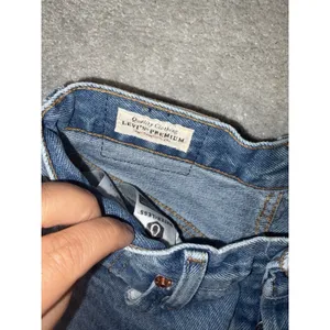 Levi's Women's 501 Premium Denim Jeans 24x26‎ thumbnail 3