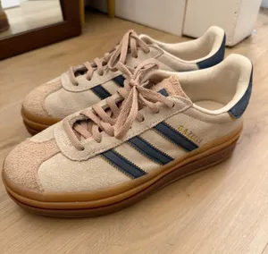 Adidas Gazelle Bold Sneakers thumbnail 1