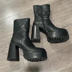 Princess Polly Garbo Platform Boots thumbnail 2