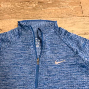 Nike Dri-FIT Half‎ Zip Pullover Thumb Hole Athletic Top Womens XSmall XS Blue thumbnail 3