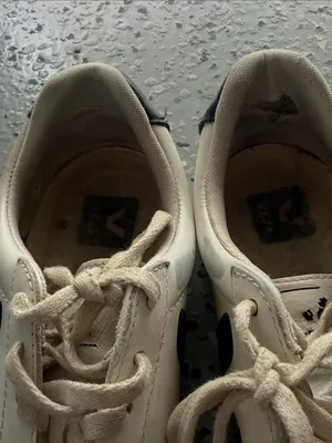 Veja White Sneakers with Black V Logo well used size 41 thumbnail 7
