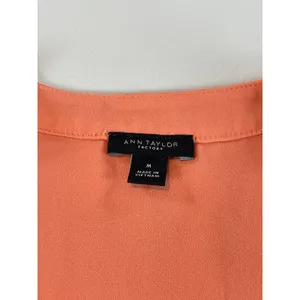 Ann Taylor Factory Peach Chiffon V Neck Cap Sleeve Top Size M thumbnail 2