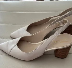 Cole Haan Women Cream Leather Pointed Toe Slingback Block Heel Pumps Size 9 thumbnail 1