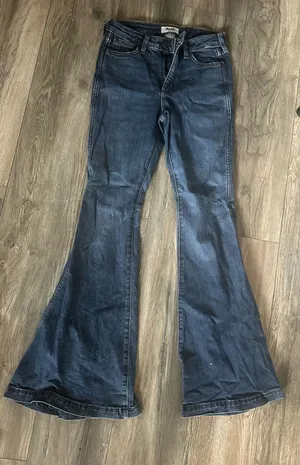 Wrangler Flare Jeans thumbnail 1