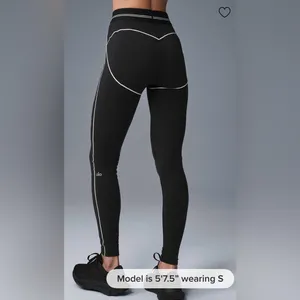 ALO Yoga NWT Airbrush High Waist Heart Throb Leggings Black White Size M thumbnail 3