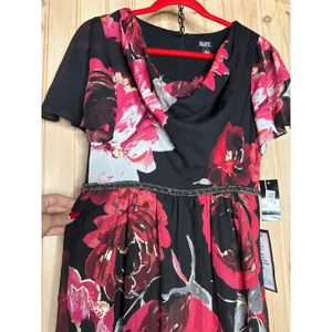 NWT SLNY Cowl Neck Floral Maxi Dress Black Red Floral Flutter Sleeve Size 6 thumbnail 6