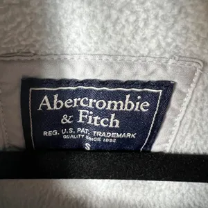 Abercrombie & Fitch Asymmetrical Quilted Pocket Quarter Snap Up‎ Fleece small thumbnail 6