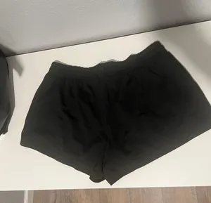 Vuori black shorts thumbnail 7