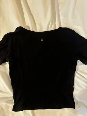 Lululemon Women’s Top Black thumbnail 2