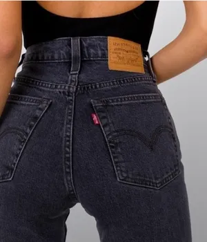 Levi's Wedgie Straight Jeans thumbnail 2