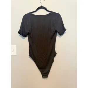 Intimately Free People Black V-Neck Short Sleeve Bodysuit FP200101 Medium NWT thumbnail 3
