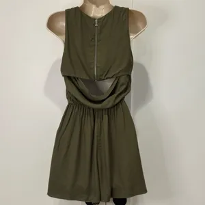 Alice + Olivia Open Back Romper Sleeveless Olive Green 2 Minimal Chic Vacation thumbnail 6