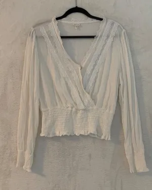 Selfie White Crochet Lace‎ Trim Smocked Waist Blouse XL Long Sleeve Boho Top thumbnail 1