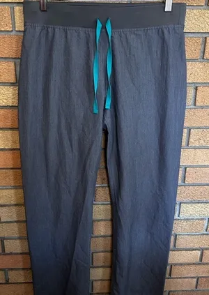 Figs Technical Collection Women's Medium Scrub Tech Pants Gray thumbnail 1
