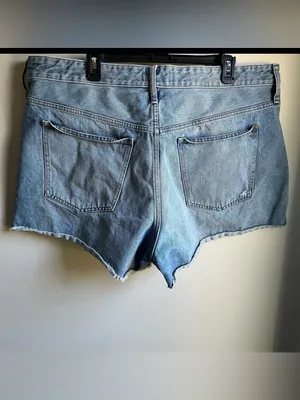 18W Madewell Relaxed High Rise Jean Shorts with Raw Hem and Distressing thumbnail 2