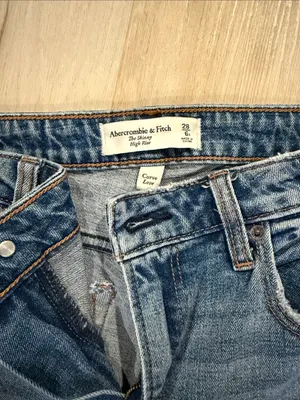 Abercrombie & Fitch Women's Medium Blue Boyfriend Jeans thumbnail 3