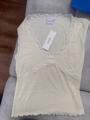 Urban Outfitters Out From Under Diana Plunging Lace Trim Cap Sleeve Top thumbnail 2