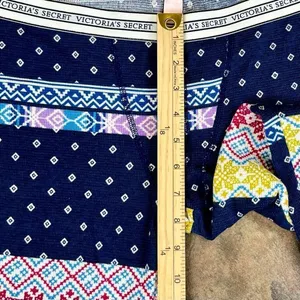 Victoria's Secret Geometric Snowflake Pattern Pajama Leggings Small thumbnail 3