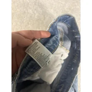 American Eagle Highest Rise 90s Boyfriend Jeans Womens 4 Reg Blue‎ Distressed thumbnail 8
