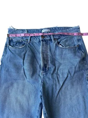 Good American Good Boy High-Rise Distressed Boyfriend Jeans thumbnail 4