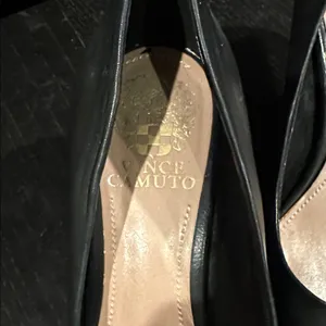 Vince Camuto Black Leather Heels thumbnail 2