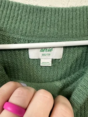 Sweater thumbnail 2