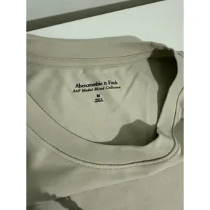 $35 New Abercrombie & Fitch Easy Tee Modal - Taupe - Medium thumbnail 4