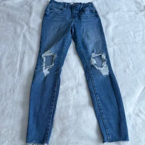 Good American Good Waist Jeans Women’s Size 8/29 thumbnail 6