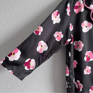 Kate Spade‎ Women's Satin Black Pink Floral Print PJ Top thumbnail 5