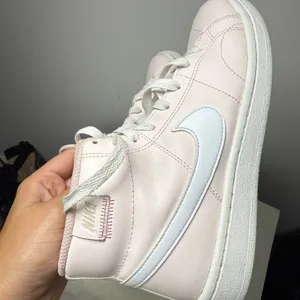 Nike Court Royale 2 Mid Top Women’s Shoes Sz 6 Pastel Pink thumbnail 8