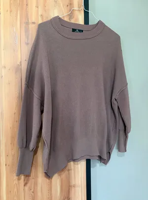Brand new never worn oversized sweater Brown thumbnail 1