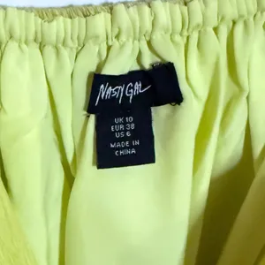 Nasty Gal Deep-V Neck Strappy Ruffle Minidress Bright Yellow Size 6 thumbnail 4