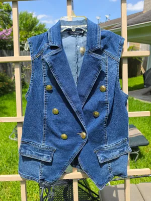Double-Breasted Denim Vest in Dark Blue with Gold Buttons Small thumbnail 1