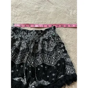 Mudd Women Shorts‎ Loose Fit Black Size Xs thumbnail 3