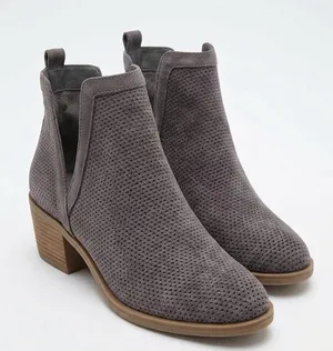 Stylish Gray Ankle Boots Size 8.5 thumbnail 1