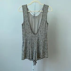 Free People‎ 0 Gray Romper Beaded Scalloped Hem Open Back Boho Festival Sparkle thumbnail 7