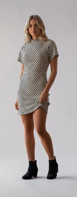 MISSGUIDED- Monochrome Mini Dress Size 10 NWT!!! thumbnail 1