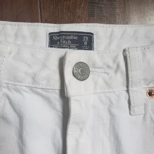 Abercrombie white denim skirt Zoe natural rise vintage A line skirt thumbnail 4