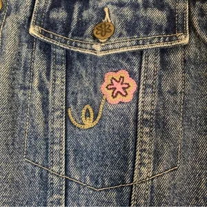 Vintage Disney Winnie The Pooh Embroidered Jean Jacket Size Small thumbnail 6