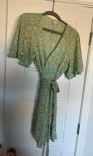 Billabong Floral Wrap Dress thumbnail 1
