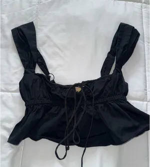 Urban Outfitters Top thumbnail 1
