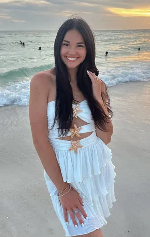 White dress  thumbnail 1