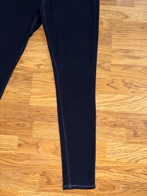 Levi’s Mid Rise Skinny Jeans Women’s Waist Size 30 Length 30 Dark Blue Wash READ thumbnail 13