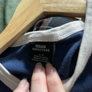 Urban Outfitters Portofino ‘89 Baby Tee thumbnail 4