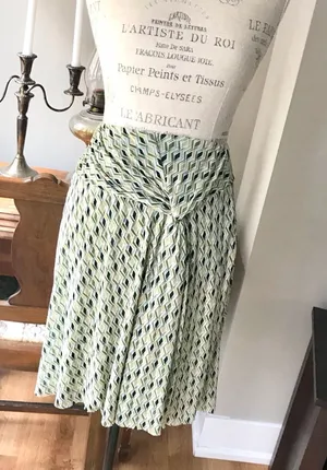 Kenneth Cole Reaction Green Print Skirt Sz XS thumbnail 1