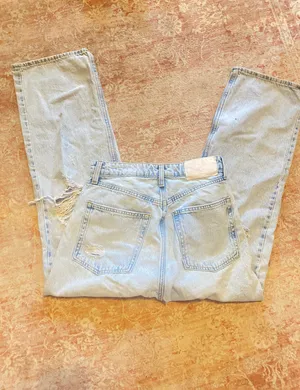 H&M High Waisted Straight Jeans thumbnail 3