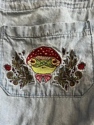 M - Hot Topic - Light Blue Denim Shortall adjustable with embroidery thumbnail 6